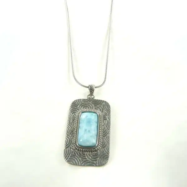 Collier larimar