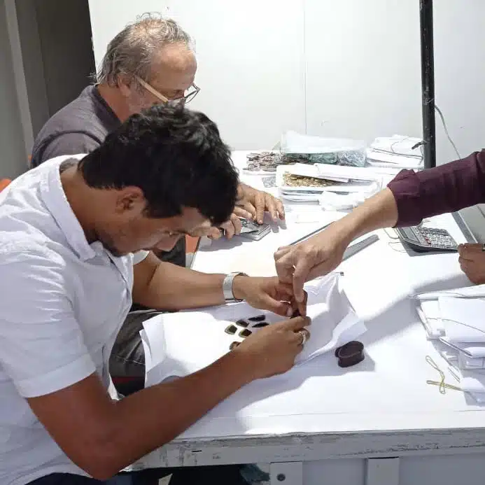 Bracelet-pyrite-de-fer-lithotherapie-8-mm-h210