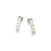 Clous d’oreilles opale