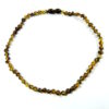Collier enfant en ambre vert