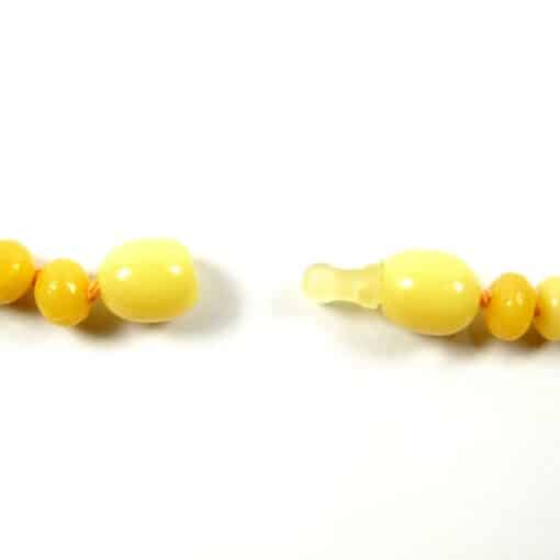 Collier enfant en ambre impérial – Image 2