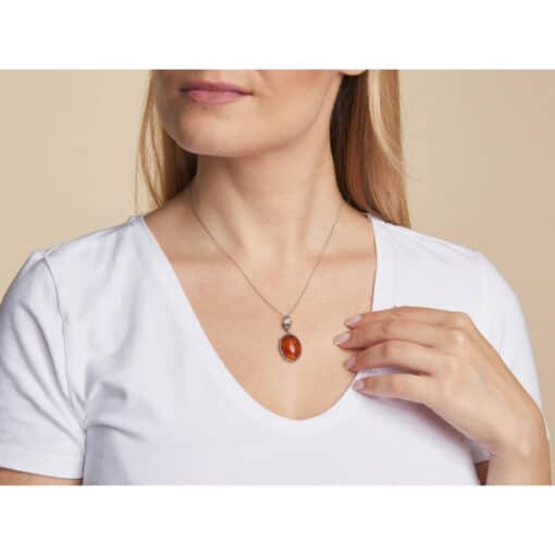Pendentif ambre cognac ovale et argent rhodié – Image 2